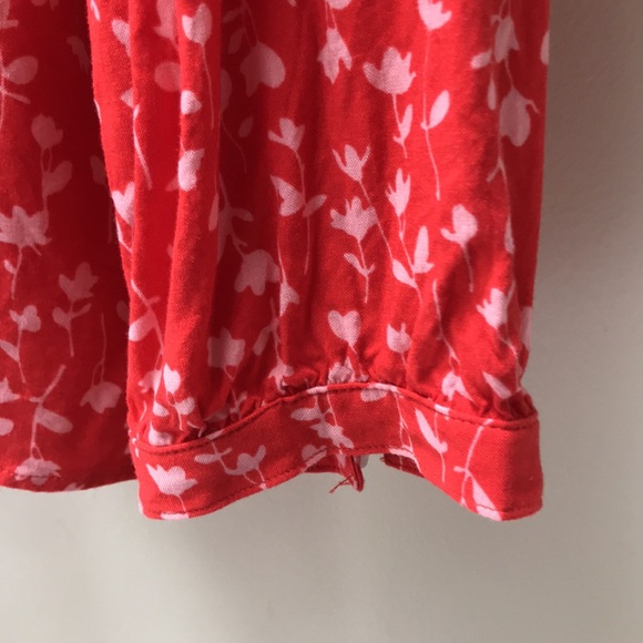 Lands End gathered button front blouse - Picture 3 of 7